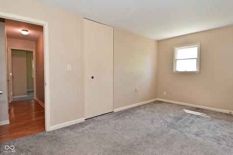 3076 Hawcreek Boulevard Columbus IN 47203