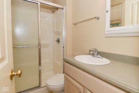 3076 Hawcreek Boulevard Columbus IN 47203