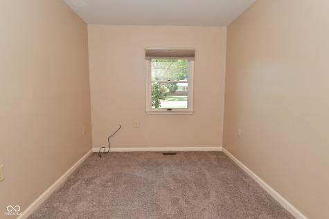 3076 Hawcreek Boulevard Columbus IN 47203