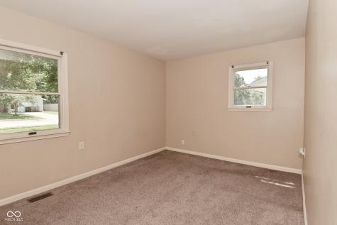 3076 Hawcreek Boulevard Columbus IN 47203