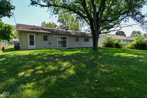 3076 Hawcreek Boulevard Columbus IN 47203