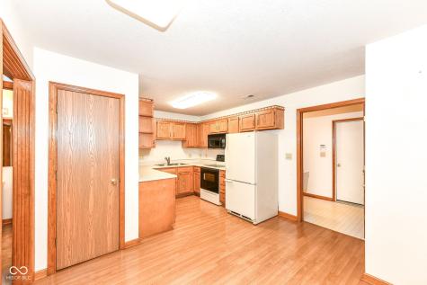 8214 Bentley Farms Drive Indianapolis IN 46259