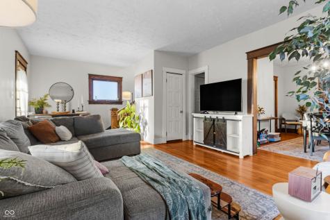 606 N Pine Street Seymour IN 47274
