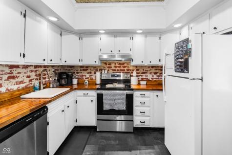 606 N Pine Street Seymour IN 47274