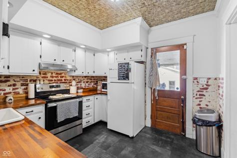 606 N Pine Street Seymour IN 47274