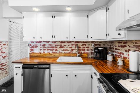 606 N Pine Street Seymour IN 47274