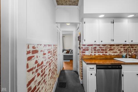 606 N Pine Street Seymour IN 47274