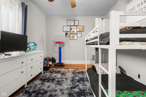 606 N Pine Street Seymour IN 47274