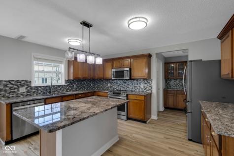 14187 Refreshing Garden Lane Fishers IN 46038