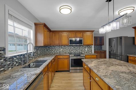 14187 Refreshing Garden Lane Fishers IN 46038