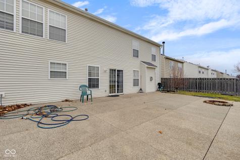 14187 Refreshing Garden Lane Fishers IN 46038