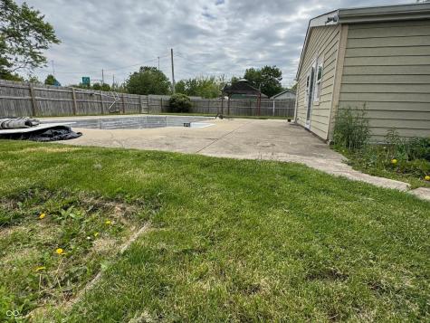 113 Edwards Avenue Beech Grove IN 46107