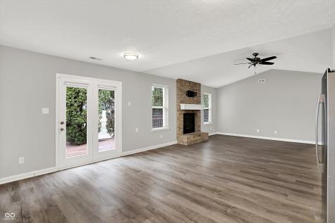 854 Queensgate Drive Greenwood IN 46143