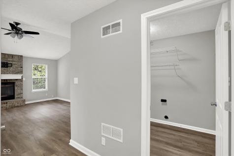 854 Queensgate Drive Greenwood IN 46143
