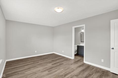 854 Queensgate Drive Greenwood IN 46143