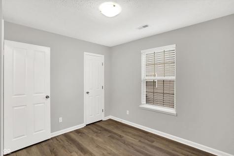 854 Queensgate Drive Greenwood IN 46143