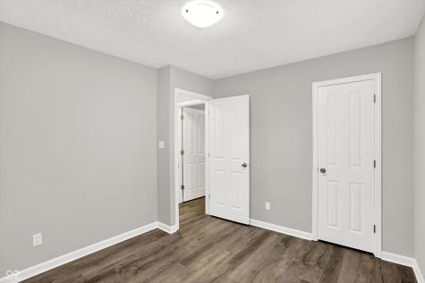 854 Queensgate Drive Greenwood IN 46143