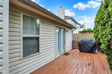 854 Queensgate Drive Greenwood IN 46143