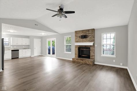 854 Queensgate Drive Greenwood IN 46143