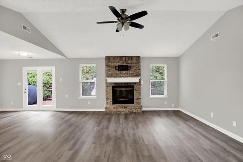 854 Queensgate Drive Greenwood IN 46143