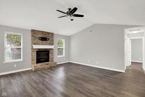 854 Queensgate Drive Greenwood IN 46143