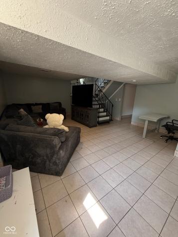3950 Steinmetz Drive Indianapolis IN 46254