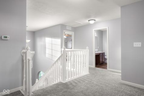 1950 Lakecrest Drive Columbus IN 47201