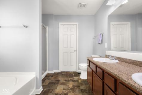 1950 Lakecrest Drive Columbus IN 47201