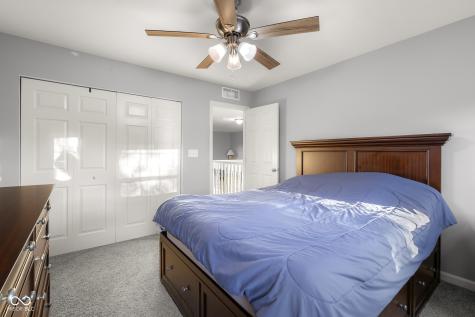 1950 Lakecrest Drive Columbus IN 47201