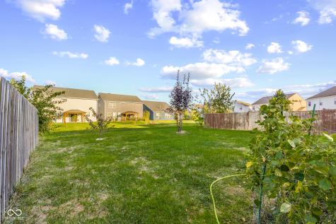 1950 Lakecrest Drive Columbus IN 47201