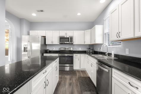1950 Lakecrest Drive Columbus IN 47201