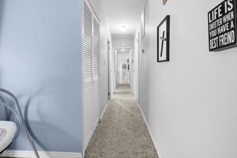 2816 Hawcreek Boulevard Columbus IN 47203