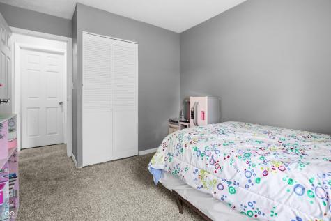 2816 Hawcreek Boulevard Columbus IN 47203