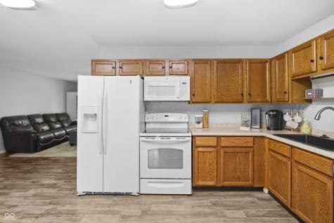 2816 Hawcreek Boulevard Columbus IN 47203