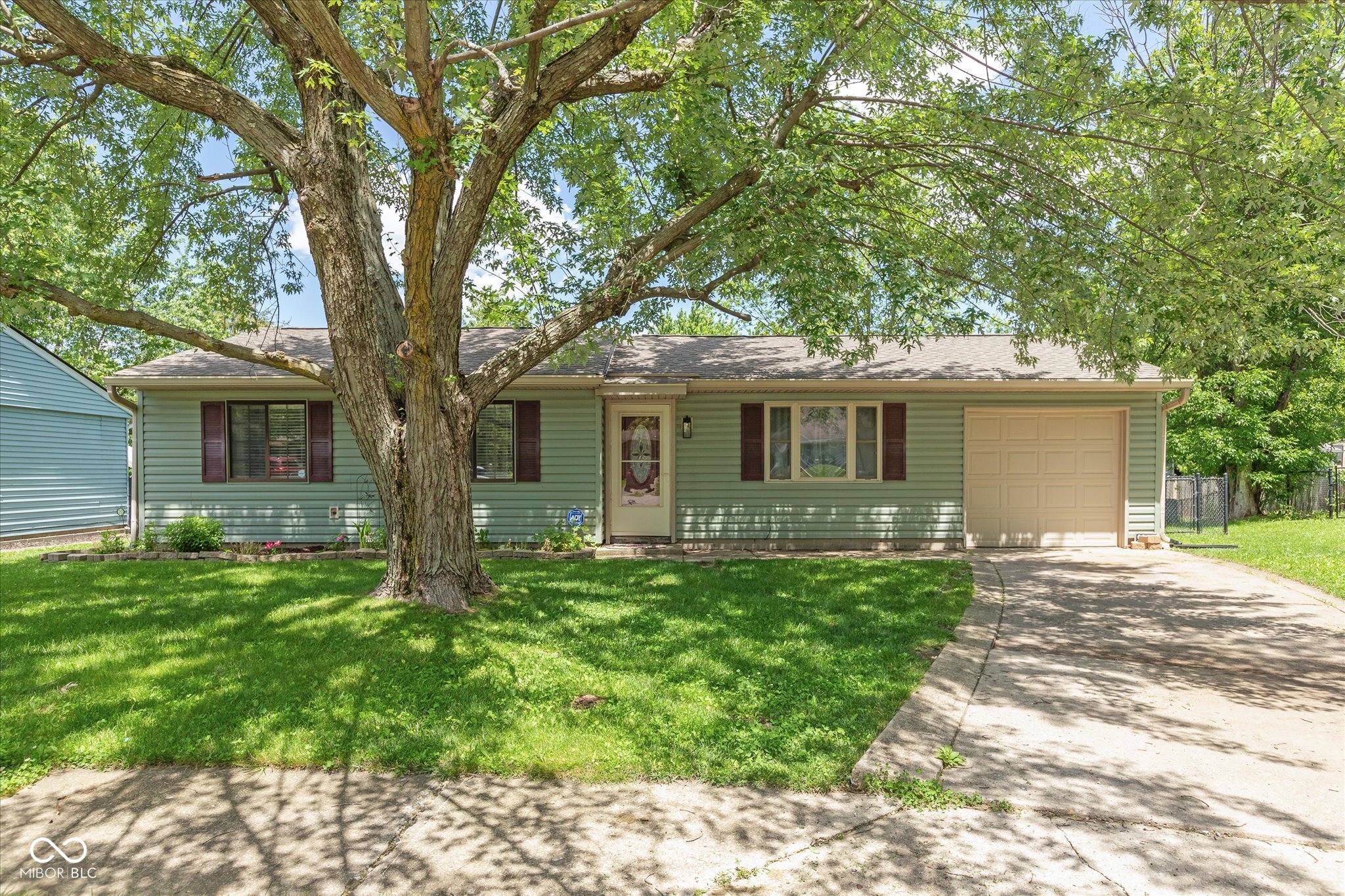 5440 Lobo Drive Indianapolis IN 46237