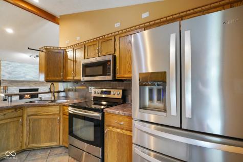 12196 N Beth Ann Drive Camby IN 46113