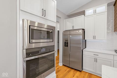 6325 Canak Drive Avon IN 46123