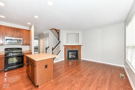 9080 Teaneck Drive Fishers IN 46038