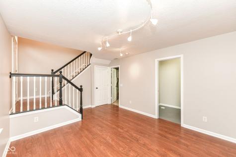 9080 Teaneck Drive Fishers IN 46038