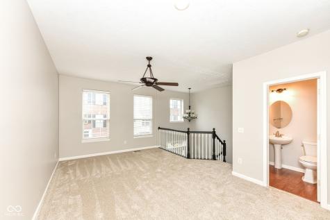 9080 Teaneck Drive Fishers IN 46038