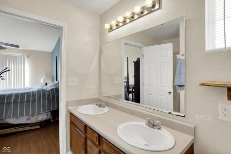 8108 Garden Ridge Road Indianapolis IN 46237