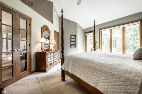 4682 Brentwood Court Zionsville IN 46077