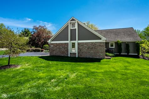 4682 Brentwood Court Zionsville IN 46077