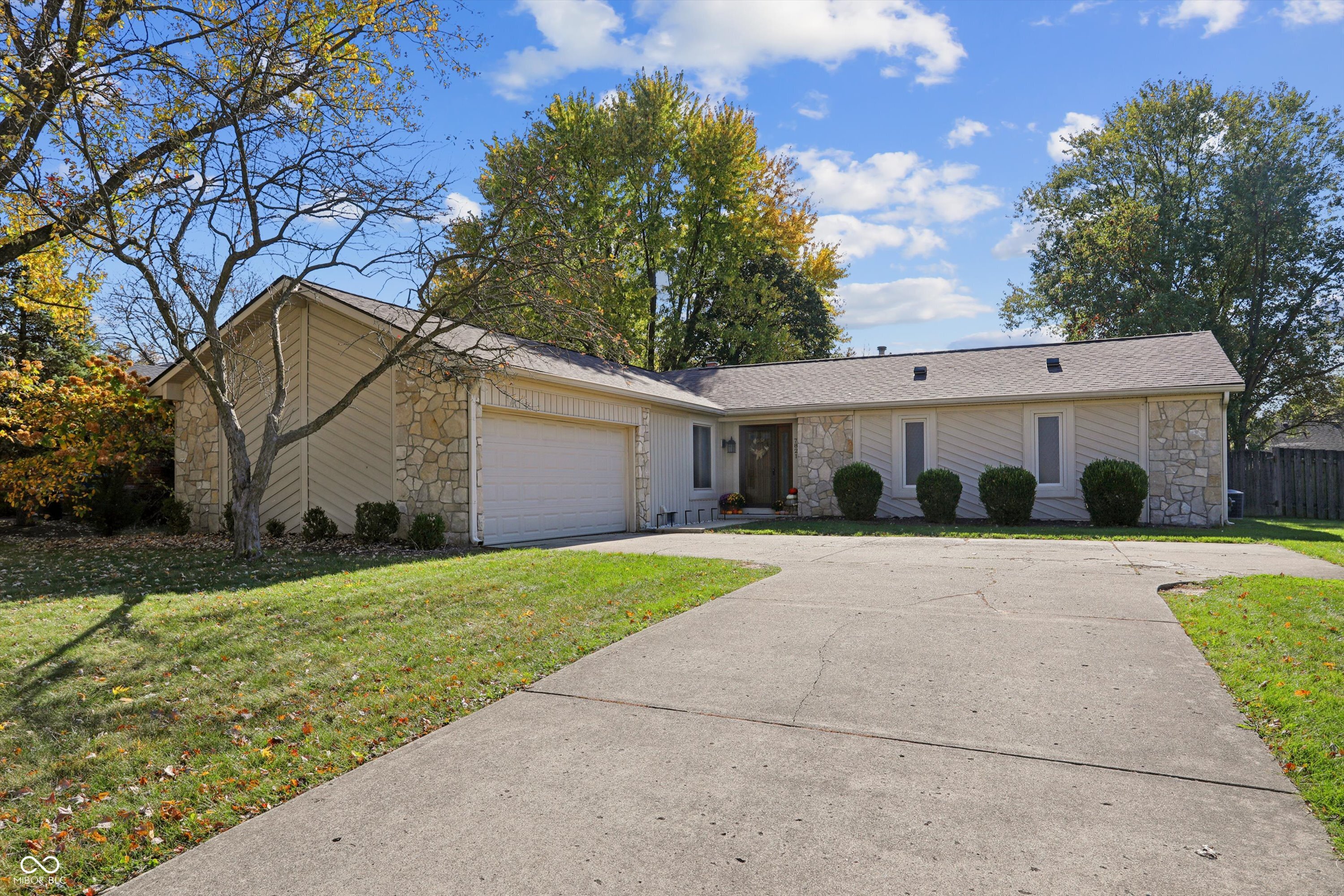 7821 Tanager Lane Indianapolis IN 46256