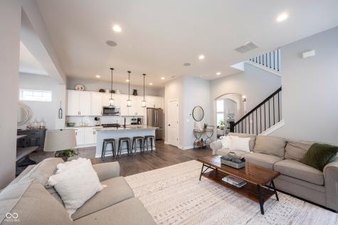 1534 Cloverdon Drive Westfield IN 46074