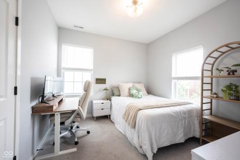 1534 Cloverdon Drive Westfield IN 46074