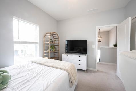1534 Cloverdon Drive Westfield IN 46074