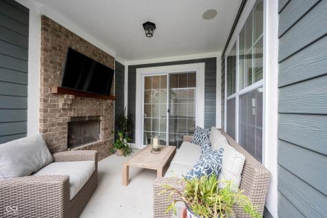 1534 Cloverdon Drive Westfield IN 46074