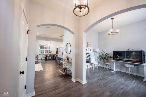 1534 Cloverdon Drive Westfield IN 46074