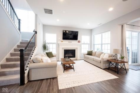 1534 Cloverdon Drive Westfield IN 46074